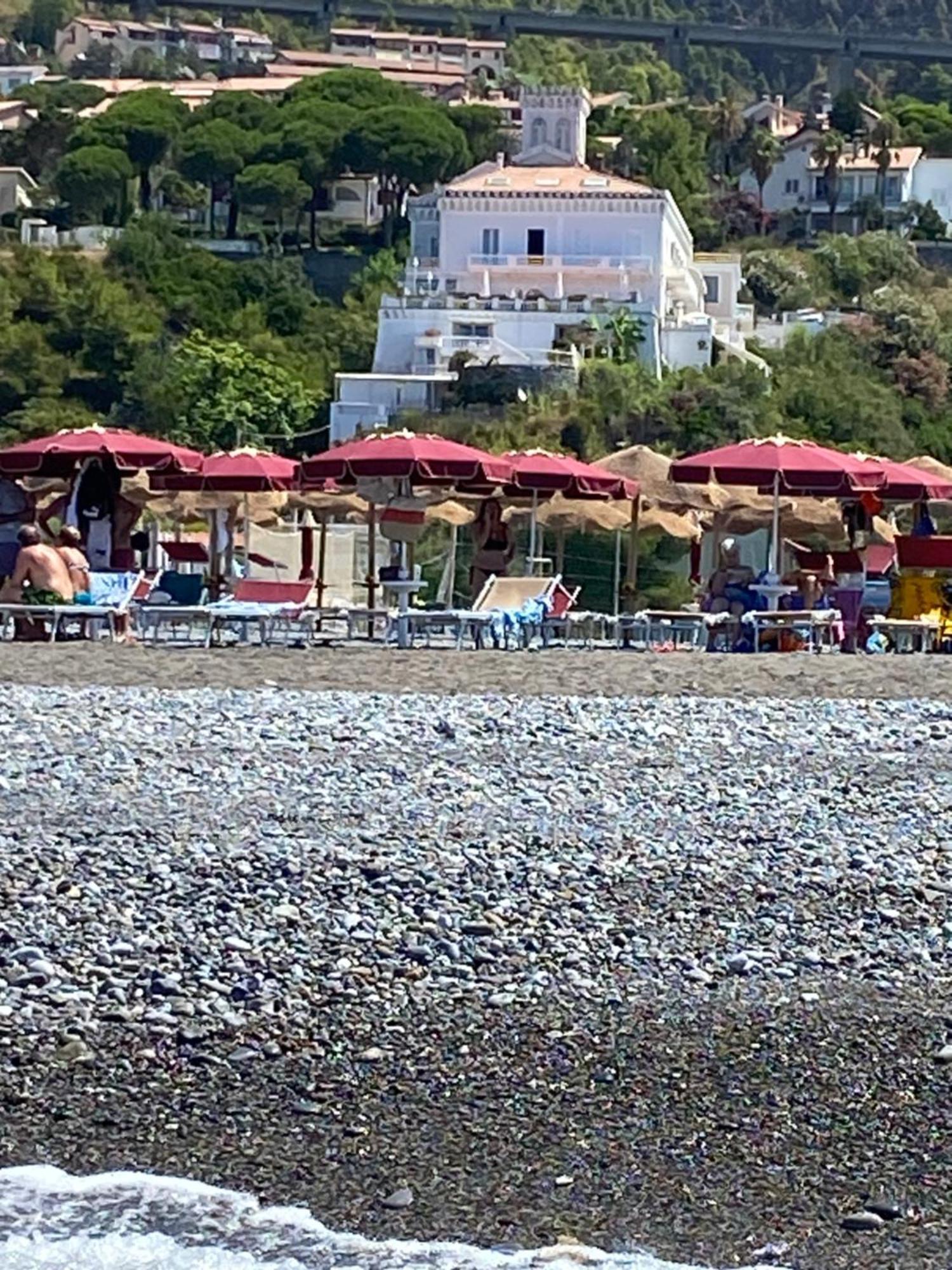 Appartamento Nel Fabbricato Denominato Il Castello Praia a Mare Eksteriør bilde